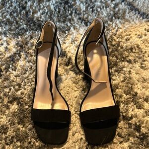 Kelly and Katie black heels, great condition